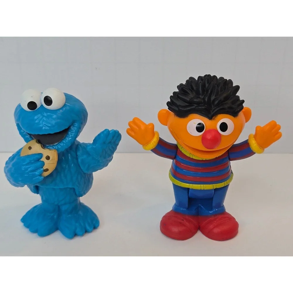 Just Play Sesame‎ Street Neighborhood Friends Cookie Monster Ernie 3